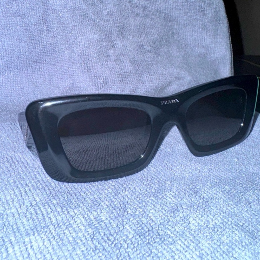 Prada Black Rectangular Cat-Eye Sunglasses for Women - Picture 10 of 10